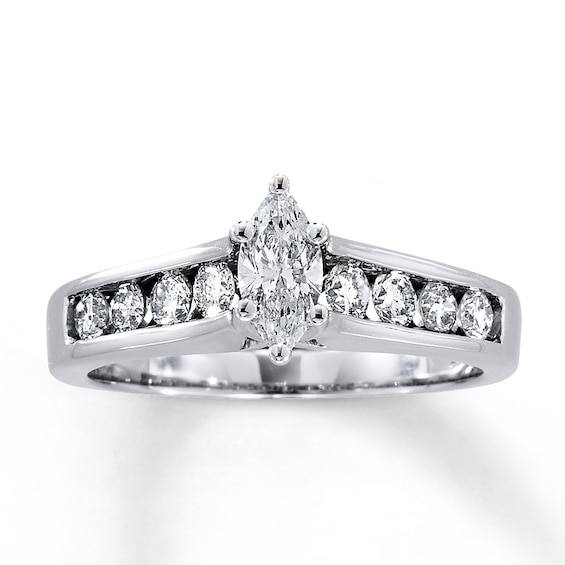 Previously Owned Ring 7/8 ct tw Diamonds 14K White Gold