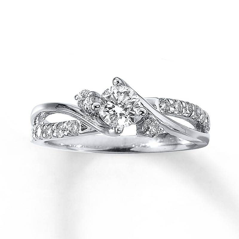 Previously Owned Diamond Engagement Ring 3/4 ct tw Round-cut 14K White Gold