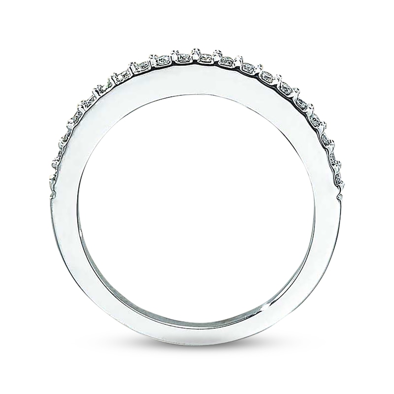 Main Image 2 of Previously Owned Diamond Wedding Band 1/4 ct tw Round-cut 14K White Gold