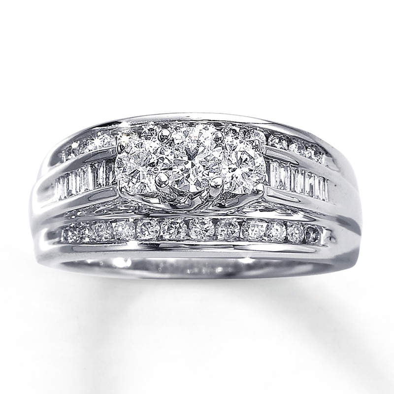 Main Image 1 of Previously Owned Diamond Engagement Ring 1 ct tw Round & Baguette-cut 14K White Gold