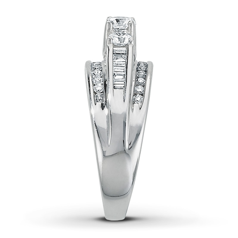 Main Image 3 of Previously Owned Diamond Engagement Ring 1 ct tw Round & Baguette-cut 14K White Gold