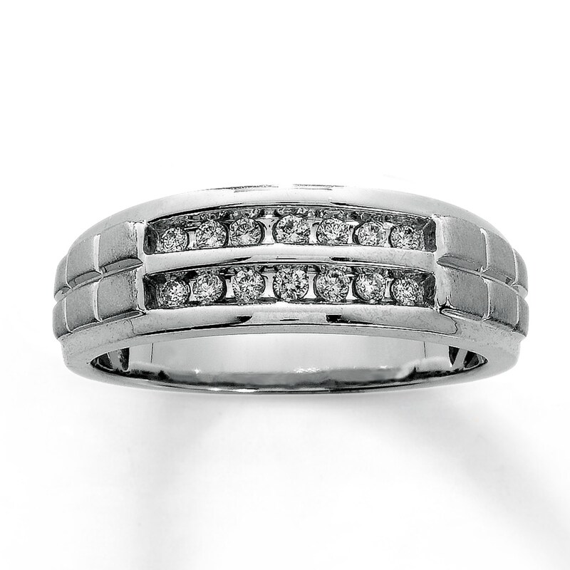 Previously Owned Men's Wedding Band 1/4 ct tw Diamonds Round-cut 10K White Gold