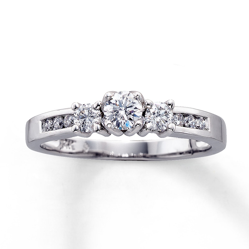 Main Image 1 of Previously Owned Ring 1/2 ct tw Diamonds 14K White Gold
