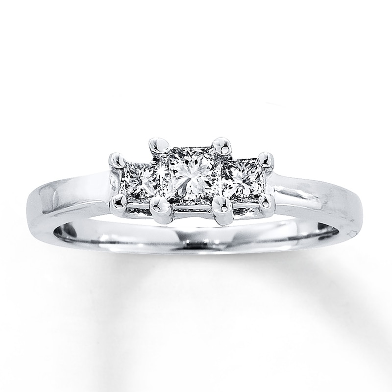 Main Image 1 of Previously Owned Ring 1/2 ct tw Diamonds 14K White Gold