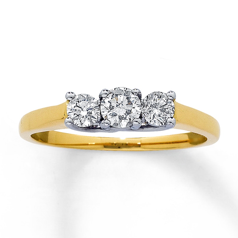 Main Image 1 of Previously Owned Three-Stone Diamond Ring 1/2 ct tw Round-cut 14K Yellow Gold