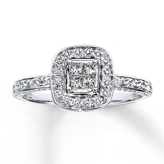 Previously Owned Ring 1/5 ct tw Diamonds 10K White Gold