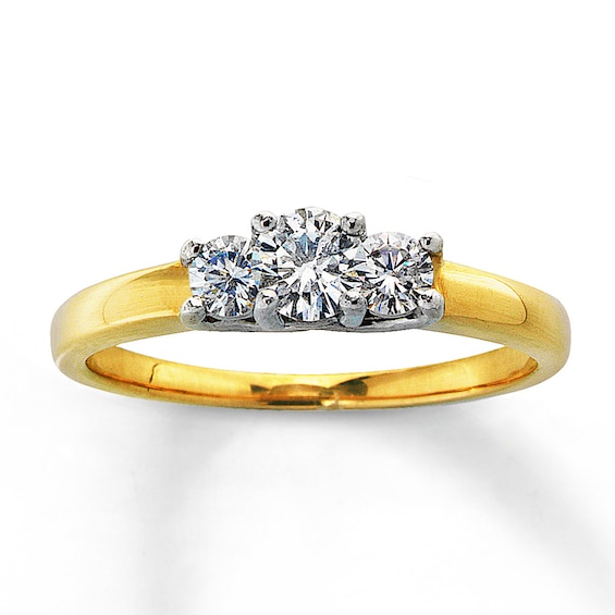 Previously Owned Ring 1/2 ct tw Diamonds 14K Yellow Gold