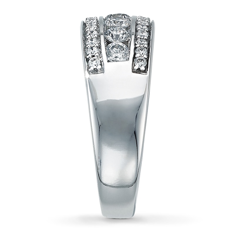 Main Image 3 of Previously Owned Diamond Ring 1 ct tw 14K White Gold