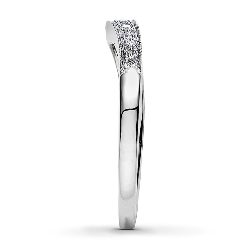 Previously Owned Diamond Band 1/6 ct tw 14K White Gold