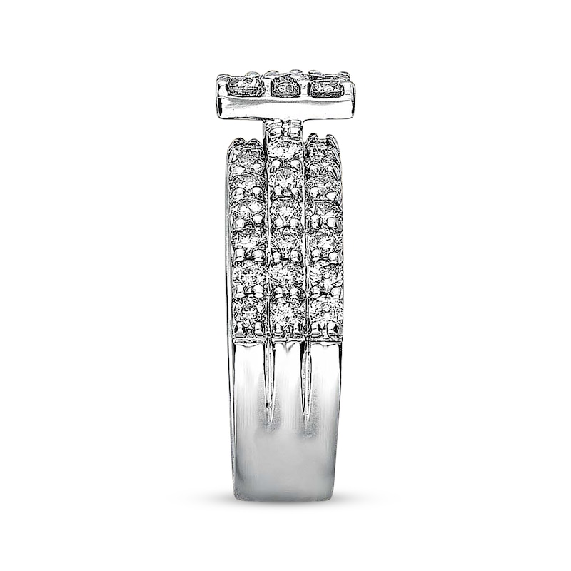 Main Image 3 of Previously Owned Multi-Diamond Engagement Ring 2 ct tw Round-cut 14K White Gold