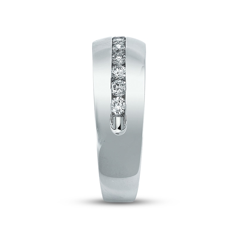 Main Image 3 of Previously Owned Men's Diamond Wedding Band 1/2 ct tw 14K White Gold
