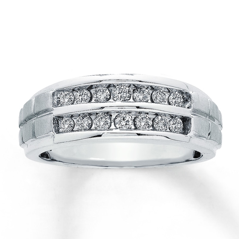 Main Image 1 of Previously Owned Ring 1/2 ct tw Diamonds 10K White Gold