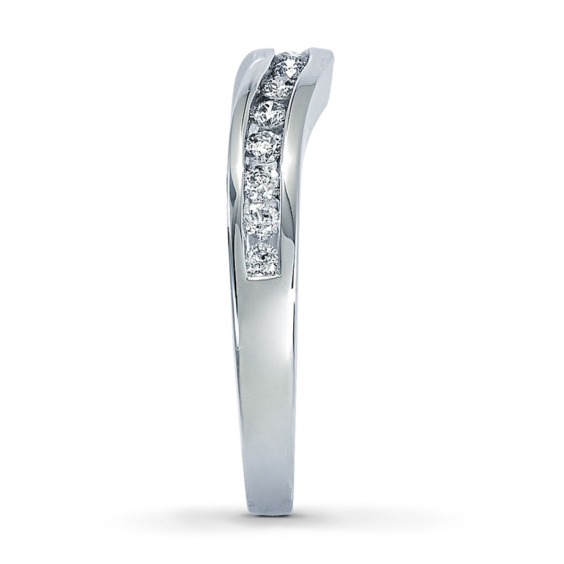 Main Image 3 of Previously Owned Diamond Wedding Band 1/3 ct tw Round-cut 14K White Gold