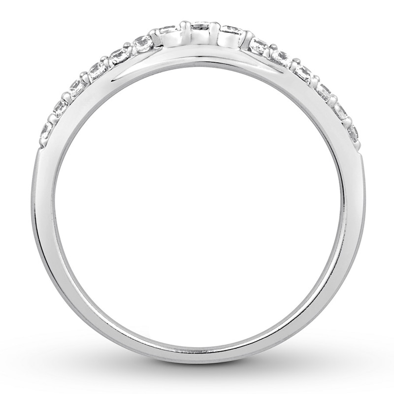 Main Image 2 of Previously Owned Diamond Wedding Band 1/4 ct tw Round-cut 14K White Gold
