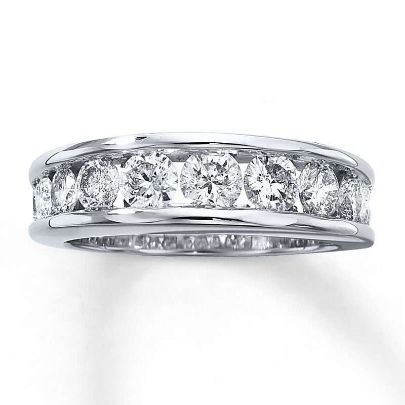 Main Image 1 of Previously Owned Wedding Band 1-1/2 ct tw Round-cut Diamonds 14K White Gold