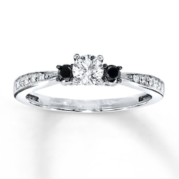 Previously Owned Ring 3/8 carat tw Diamonds 10K White Gold