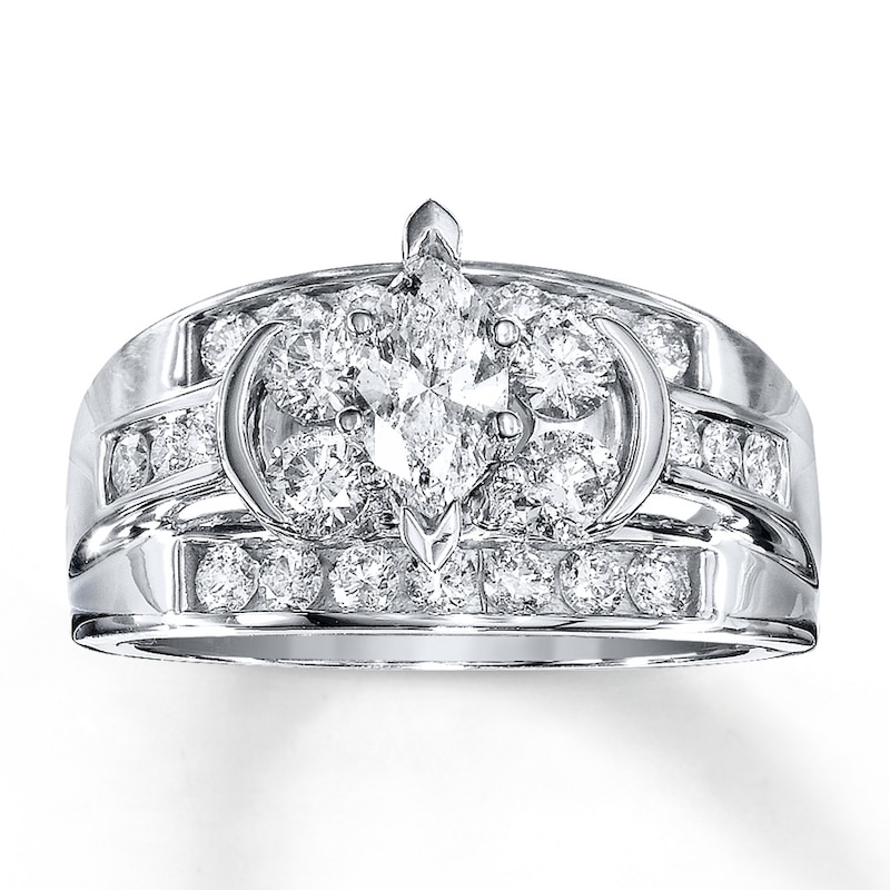 Main Image 1 of Previously Owned Diamond Engagement Ring 1-1/2 ct tw Marquise 14K White Gold