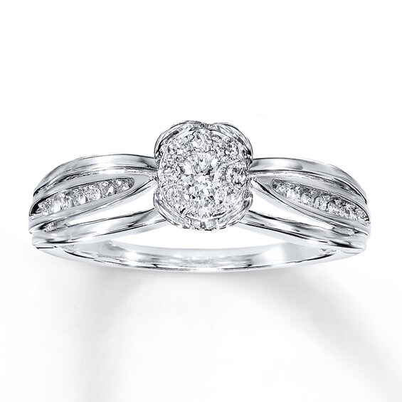 Previously Owned Diamond Engagement Ring 1/5 ct tw Round-cut 10K White Gold