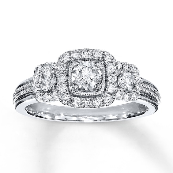 Previously Owned Diamond Engagement Ring 3/4 ct tw Round-cut 14K White Gold