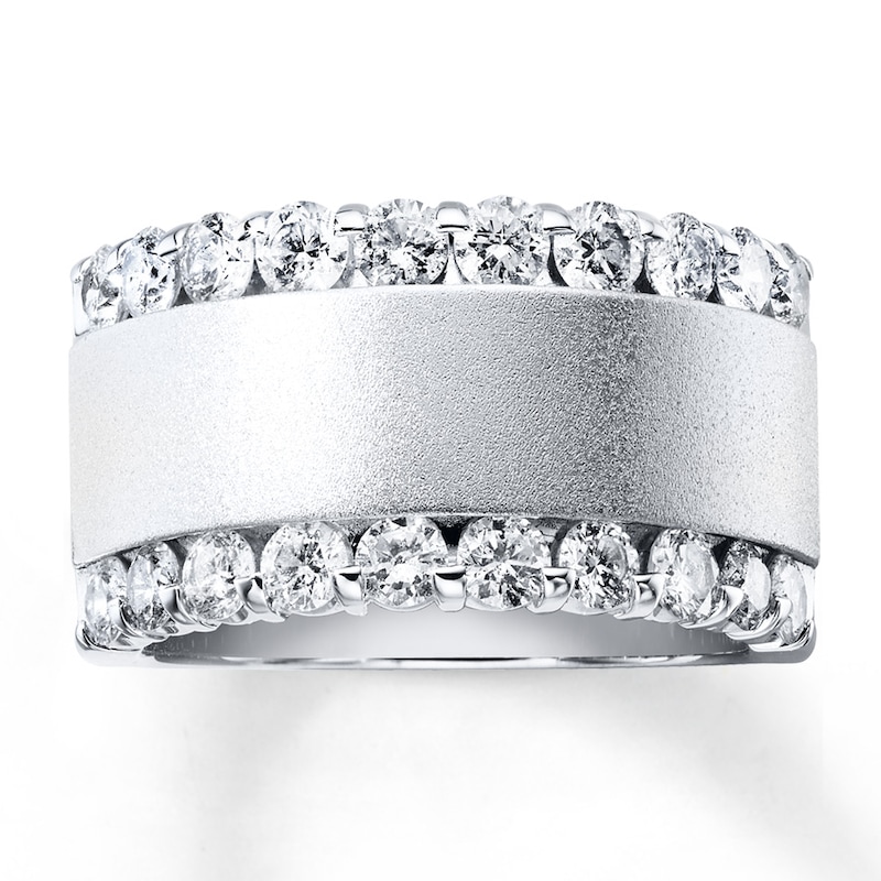 Main Image 1 of Previously Owned Diamond Anniversary Band 1-1/2 ct tw Round-cut 14K White Gold