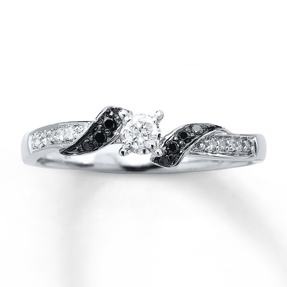 Previously Owned Ring 1/6 ct tw Diamonds Sterling Silver