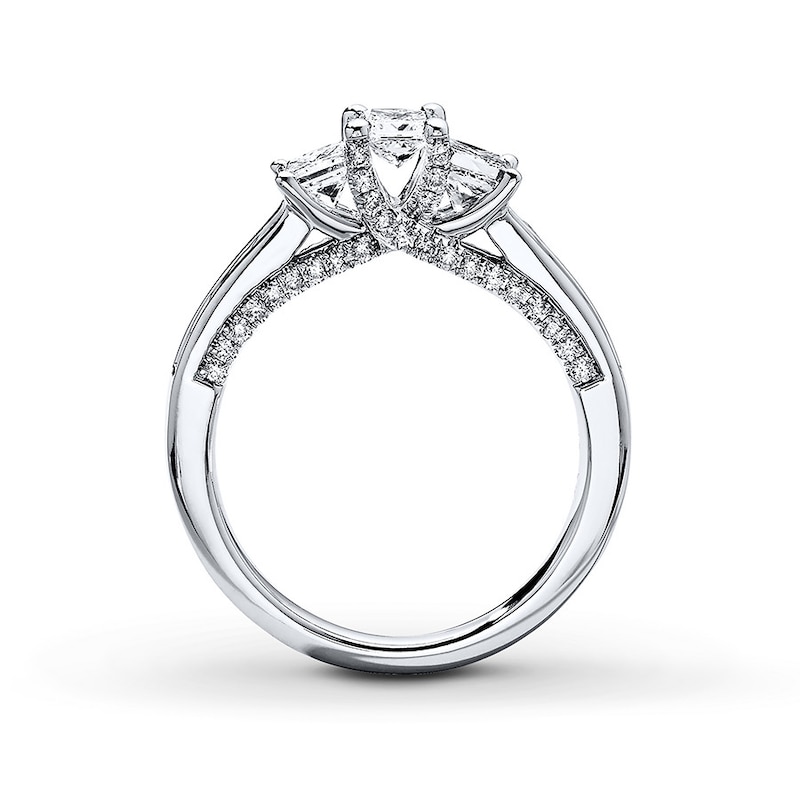 Main Image 2 of Previously Owned Diamond Ring 1-1/2 ct tw 14K White Gold