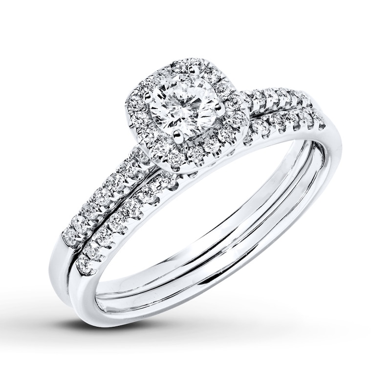 Main Image 4 of Previously Owned Diamond Bridal Set 1/2 ct tw 14K White Gold