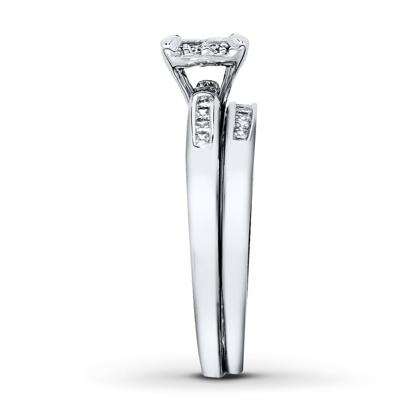 Main Image 3 of Previously Owned Diamond Bridal Set 1/2 carat tw 14K White Gold