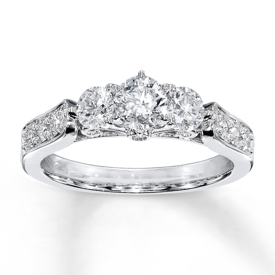 Previously Owned Three-Stone Diamond Engagement Ring ct tw Round-cut 14K White Gold