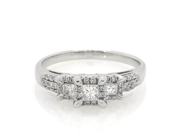 Previously Owned Princess & Round-Cut Diamond Engagement Ring 5/8 ct tw 14K White Gold