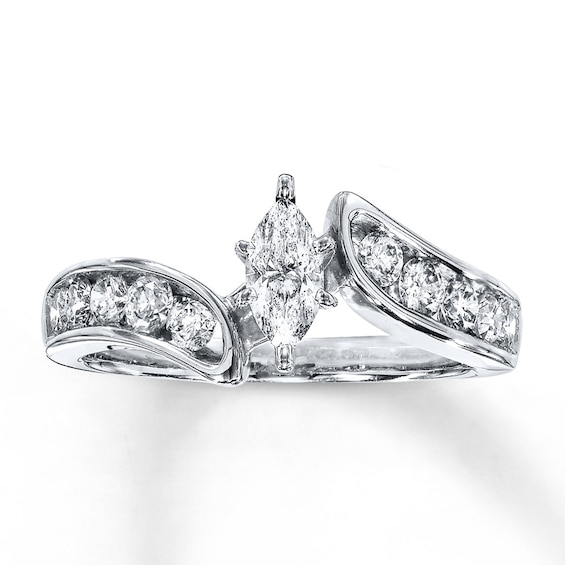 Previously Owned Diamond Ring 1 ct tw Marquise-Cut 14K Gold