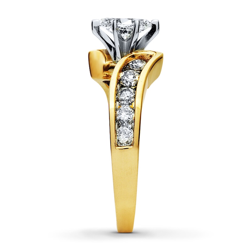 Main Image 3 of Previously Owned Diamond Ring 1 ct tw Marquise-Cut 14K Gold