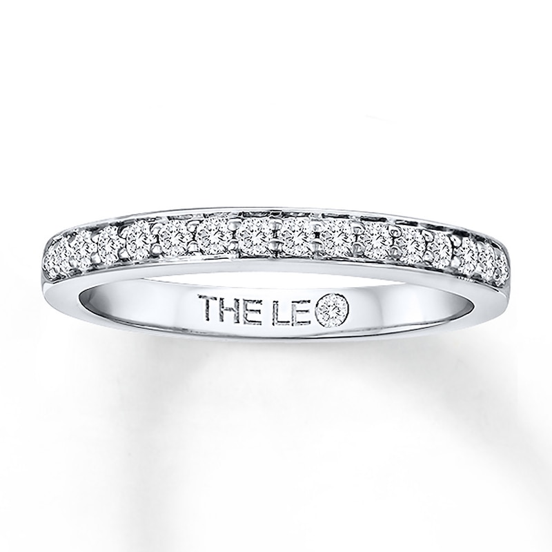 Main Image 1 of Previously Owned THE LEO Diamond Band 1/4 ct tw Round-cut 14K White Gold Size 10