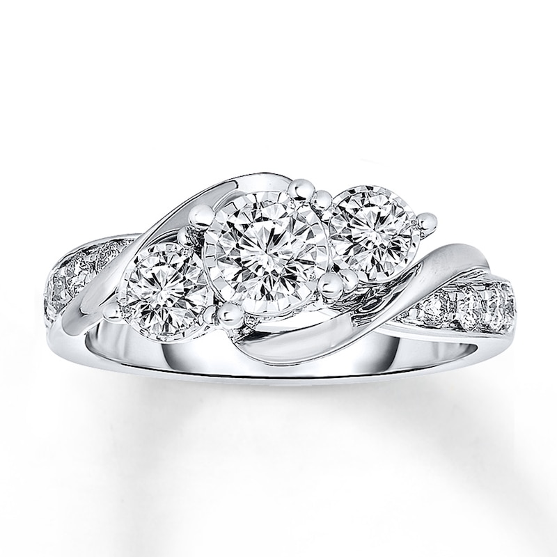 Main Image 1 of Previously Owned Diamond Ring 1 ct tw Round-cut 14K White Gold