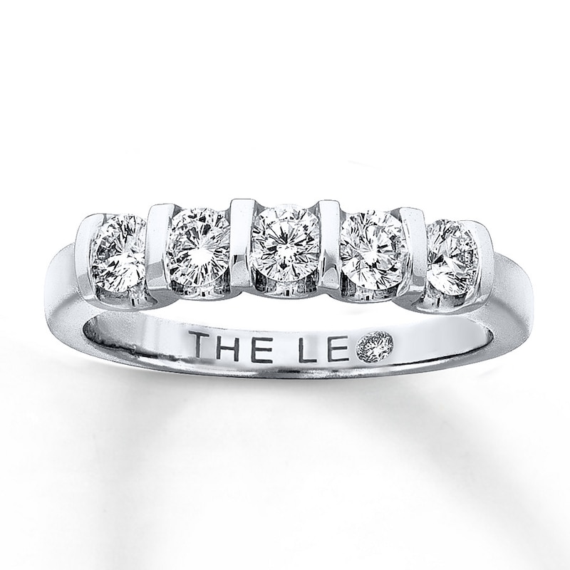 Main Image 1 of Previously Owned THE LEO Diamond Anniversary Band 5/8 ct tw Round-cut 14K White Gold