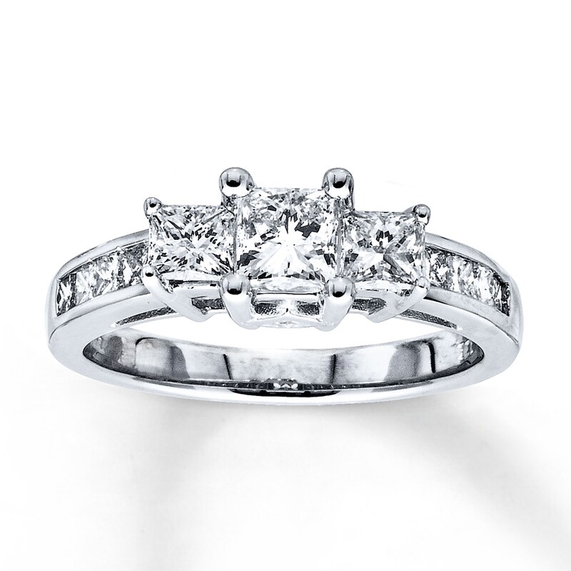 Main Image 1 of Previously Owned 3-Stone Diamond Ring 1-1/2 ct tw Princess-cut 14K White Gold - Size 9.5