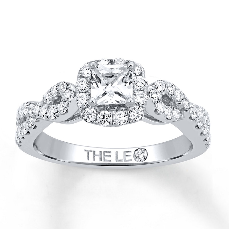 Main Image 1 of Previously Owned THE LEO Diamond Ring 7/8 ct tw 14K White Gold