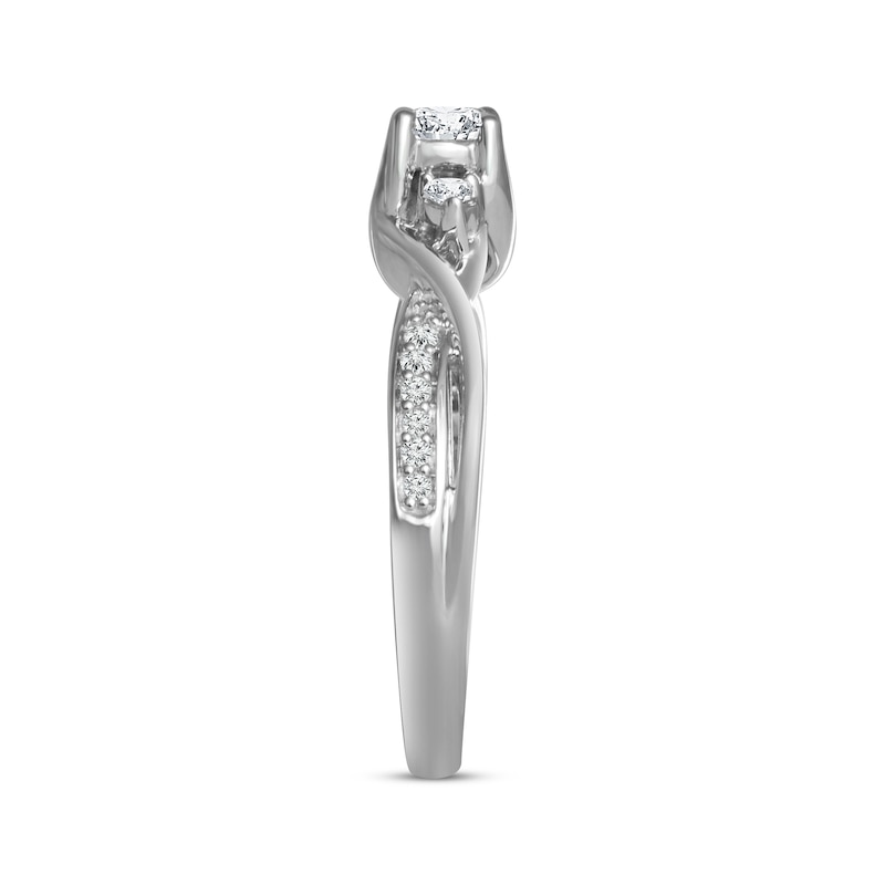 Main Image 2 of Previously Owned Diamond Engagement Ring 1/3 ct tw Round-cut 10K White Gold Size 7