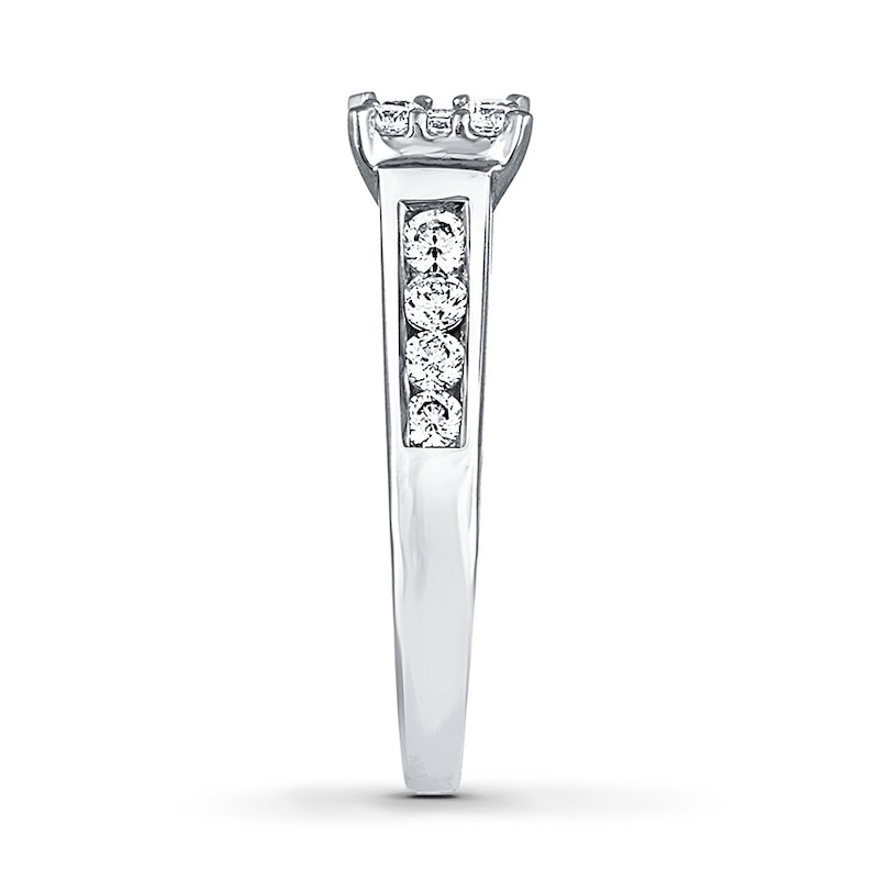 Previously Owned Diamond Ring 1 ct tw Round-cut 14K White Gold