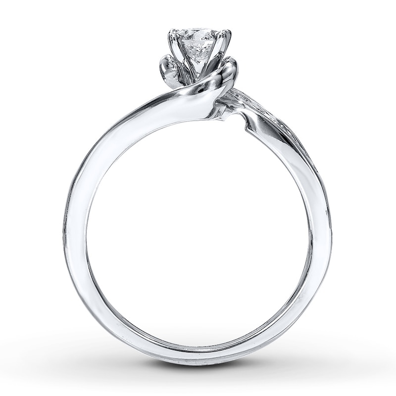 Previously Owned Diamond Engagement Ring 1/2 ct tw Round-cut 14K White Gold