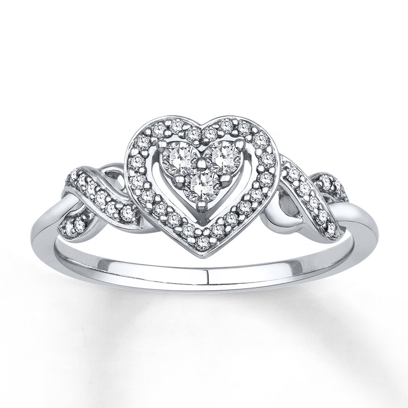 Main Image 1 of Previously Owned Diamond Heart Ring 1/4 ct tw Round-cut 10K White Gold - Size 5