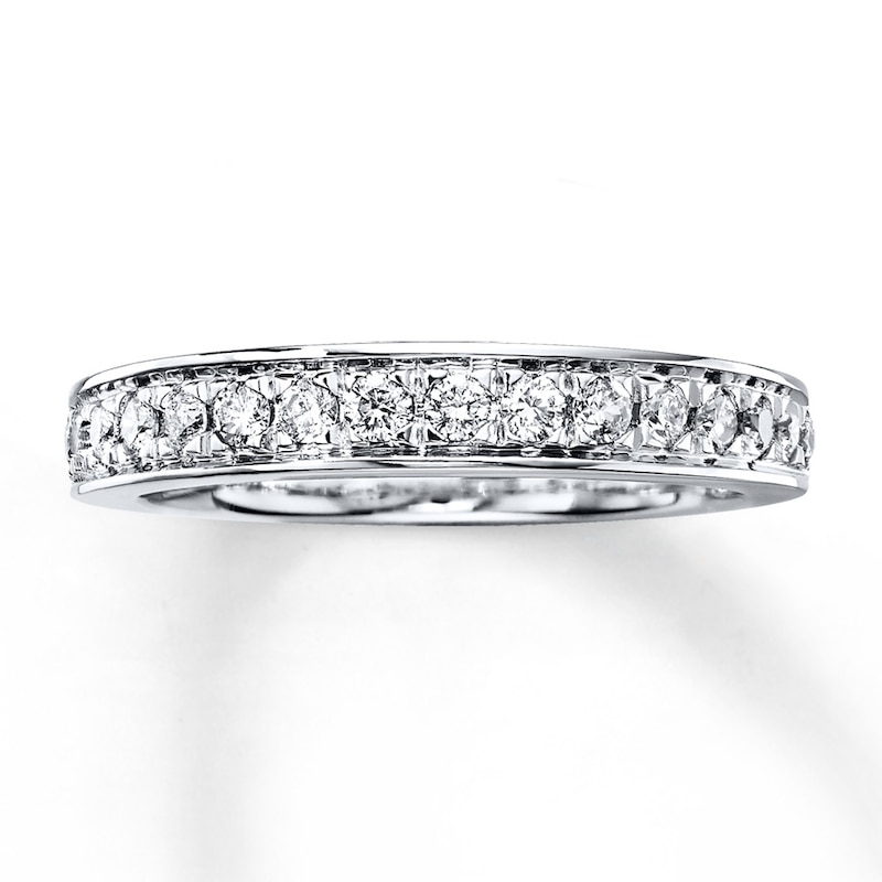 Main Image 1 of Previously Owned Diamond Wedding Ring 3/8 ct tw Round-cut 14K White Gold - Size 9.5