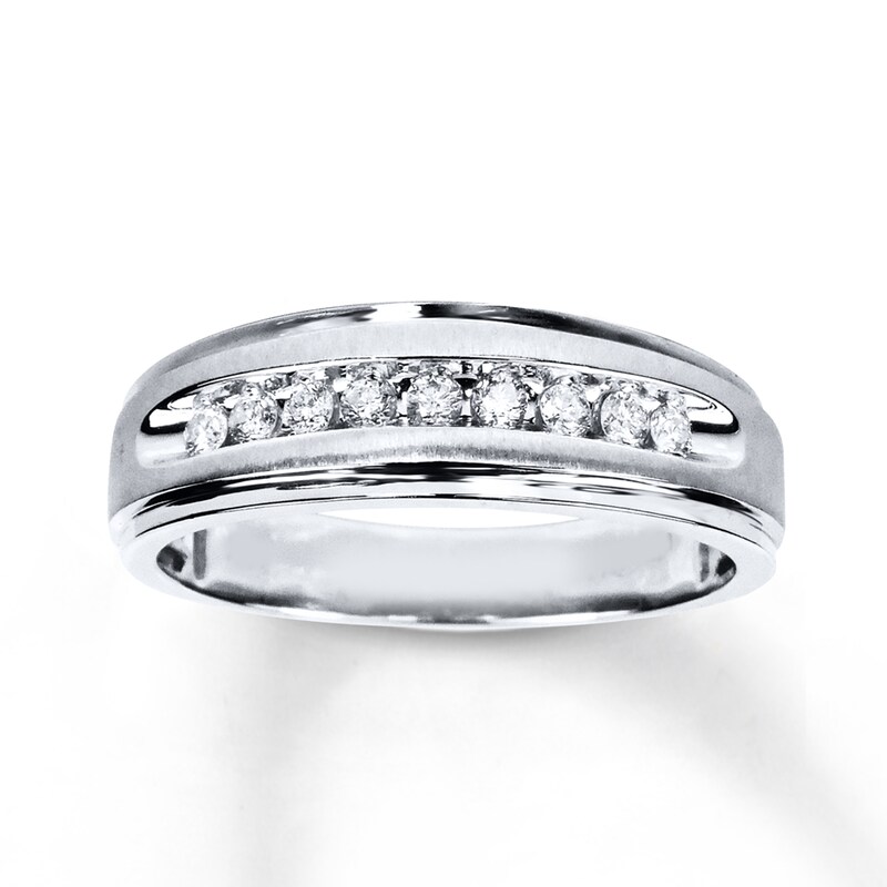 Previously Owned Men's Diamond Wedding Band 1/4 ct tw 10K White Gold