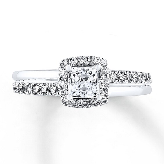Previously Owned Engagement Ring 1 ct tw Princess & Round-cut Diamonds 14K White Gold