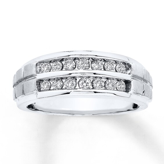 Previously Owned Men's Wedding Band 1/2 ct tw Round-cut Diamonds 10K White Gold Size