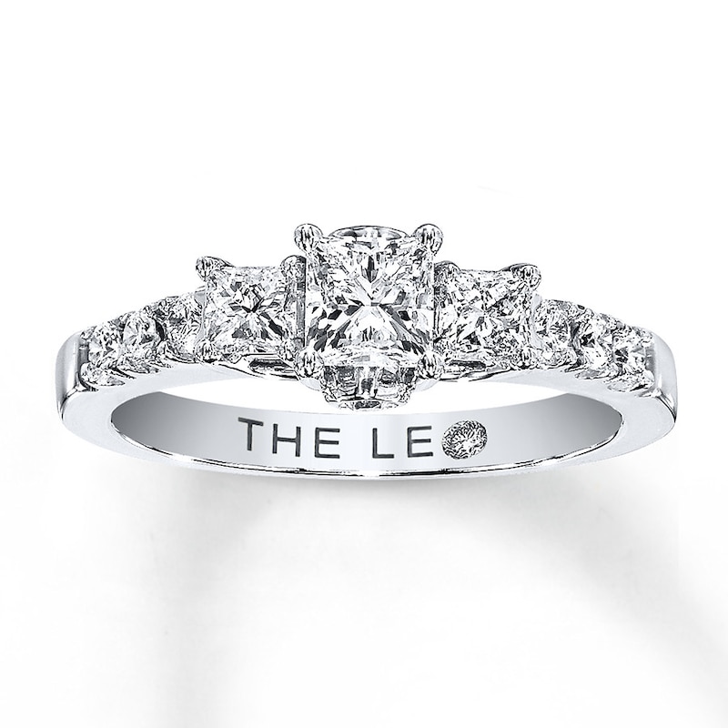 Main Image 1 of Previously Owned THE LEO Diamond Ring 7/8 ct tw Princess & Round-cut 14K White Gold