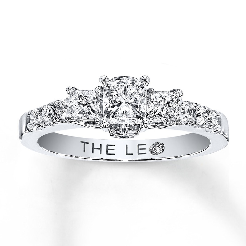 Previously Owned THE LEO Diamond Ring 7/8 ct tw Princess & Round-cut 14K White Gold