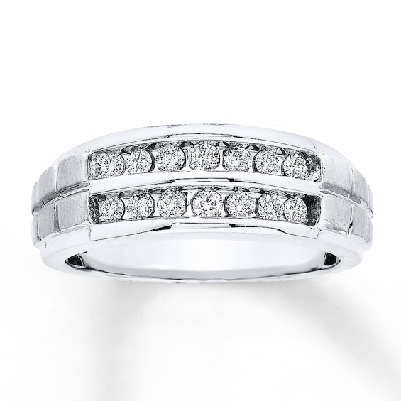 Previously Owned Men's Wedding Band 1/2 ct tw Round-cut Diamonds 10K White Gold Size 7