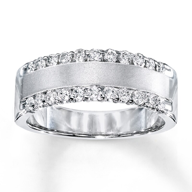 Main Image 1 of Previously Owned Diamond Anniversary Ring 1/2 ct tw Round-cut 14K White Gold - Size 5.5