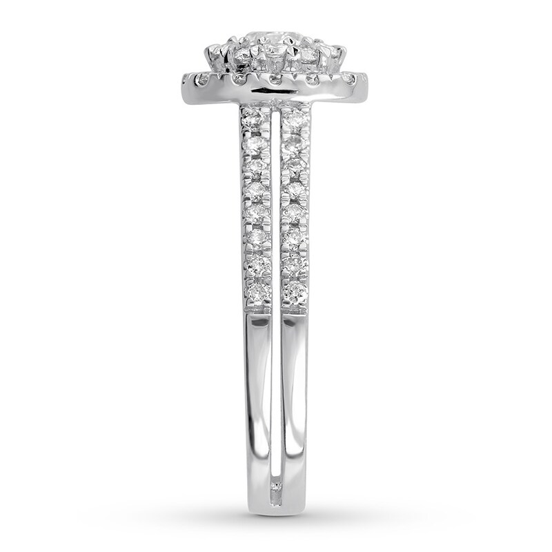 Main Image 3 of Previously Owned Diamond Engagement Ring 7/8 ct tw Round-cut 14K White Gold - Size 3.75
